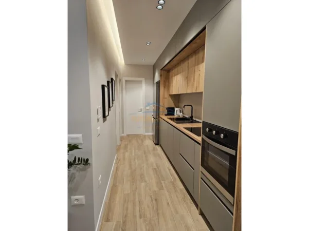 Tirane, jap me qera apartament 2+1+Ballkon Kati 6, 65 m² 750 € (ALI DEMI)