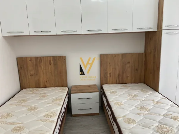 Tirane, shitet apartament 2+1+Ballkon Kati 1, 86 m² 190.000 € (YZBERISHT)