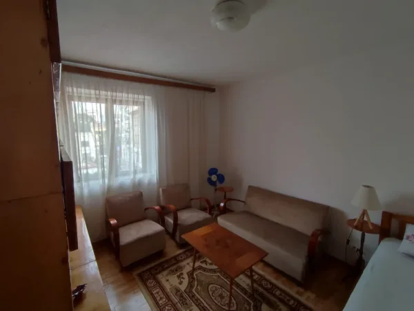 Tirane, jepet me qera apartament 3+1+Aneks+Ballkon Kati 3, 81 m² 649 € Qender-Min Drejtesise