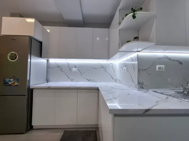 SHITET; Apartament 2+1 / 105 m2 ( 📍21 Dhjetori / Sa fillon rr Frosina plaku ) ✨️  investuar para 7 muaj( shitet si në foto) 265.000€ 🔥