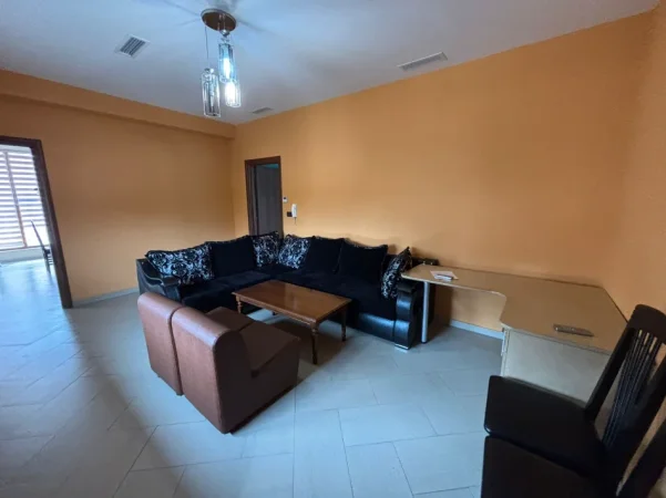 Tirane, jepet me qera Vile 2+1 Kati 2, 118 m² 520 € (Rruga Jordan Misja)