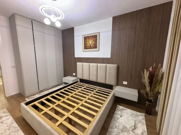 Tirane, jepet me qera apartament 1+1 Kati 8, 80 m² 720 € (Rruga Dervish Hekali)
