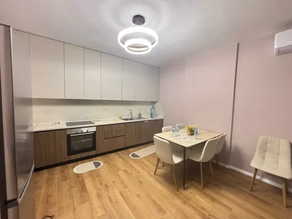 Tirane, jepet me qera apartament 1+1 Kati 8, 80 m² 720 € (Rruga Dervish Hekali)