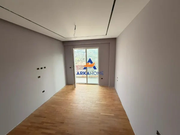 Tirane, shitet apartament+verande | Penthouse 4+1+Ballkon Kati 6, 231 m² 700.000 € 