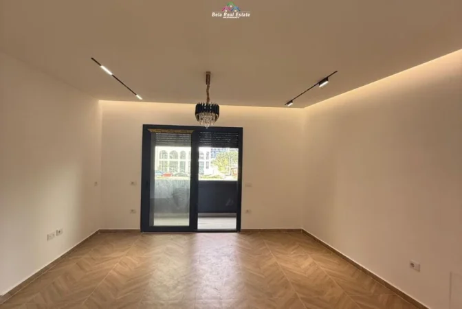 Tirane, jepet me qera zyre Kati 1, 130 m² 1.250 € (Tek Rezidenca Oasis)