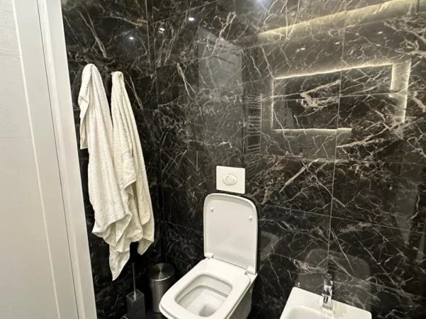 Tirane, jepet me qera apartament 3+1 , 141 m² 240.000 € (don bosko)