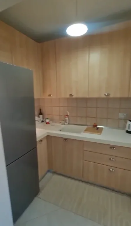 Tirane, shitet apartament 1+1 Kati 4, 54 m² 120.000 € (Oxhaku ,rruga Kongresi i Manastirit)