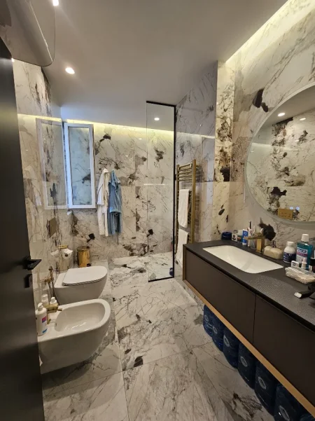 Tirane, shitet 3+1 Kati 4, 166 m² 470.000 € (Kopeshti Zoologjik)