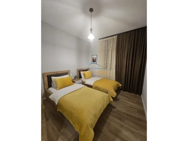 Tirane, jepet me qera apartament 2+1 Kati 6, 66 m² 750 € (Ali Demi)