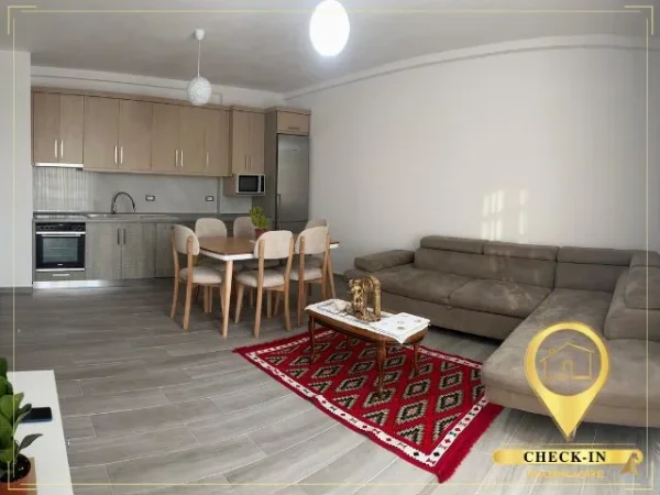 Tirane, jepet me qera apartament 3+1+Aneks+Ballkon Kati 3, 115 m² 625 € (Rruga 5 Maji)