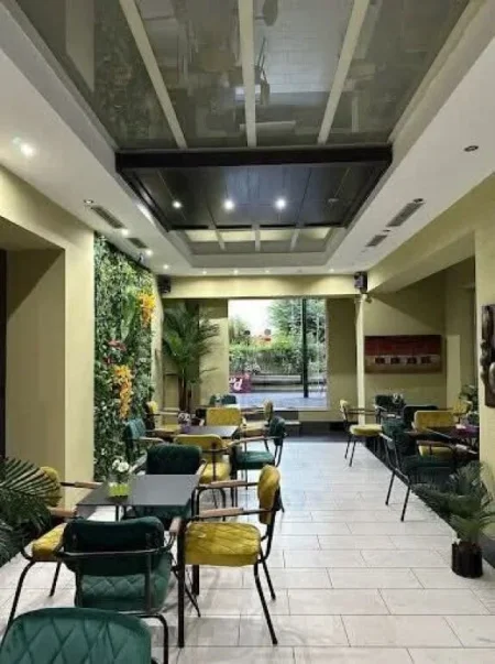 Tirane, shitet nga Pronari, pa-komision bar-kafe Kati 0, 140 m² 315.000 € (Rruga Drago Siliqi)