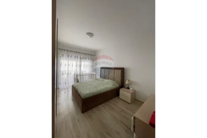 Tirane, jepet me qera apartament , 70 m² 600 € 