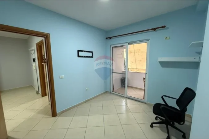 Tirane, jepet me qera apartament , 80 m² 550 € 