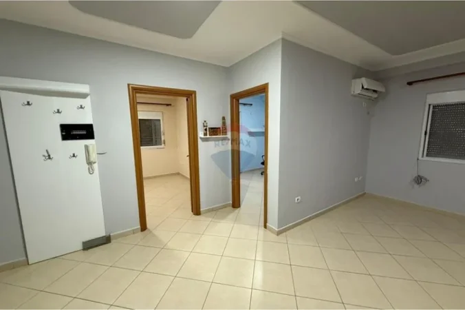 Tirane, jepet me qera apartament , 80 m² 550 € 