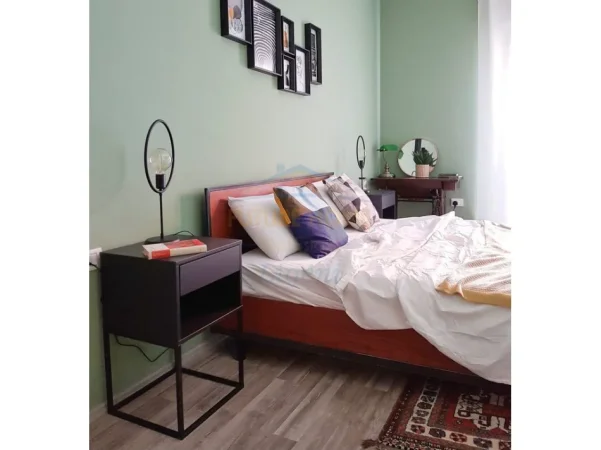 Shqiperi, shitet apartament 2+1+Ballkon Kati 3, 110 m² 250.000 € (Unaza e Re)