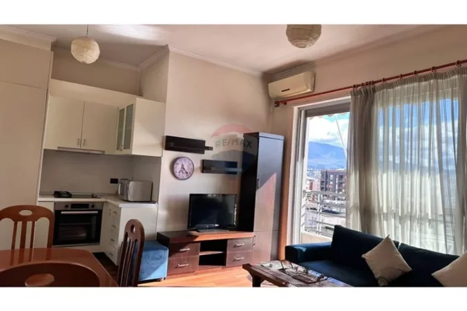 Tirane, jepet me qera apartament , 60 m² 700 € 