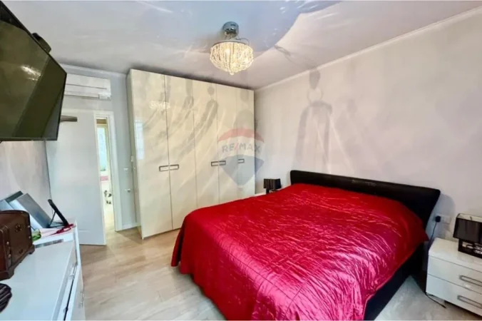 Tirane, jepet me qera apartament , 150 m² 1.901 € 