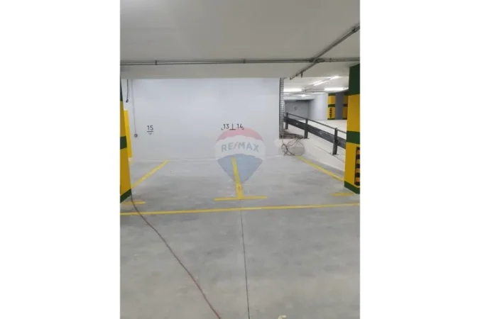 Tirane, jepet me qera apartament , 150 m² 1.901 € 