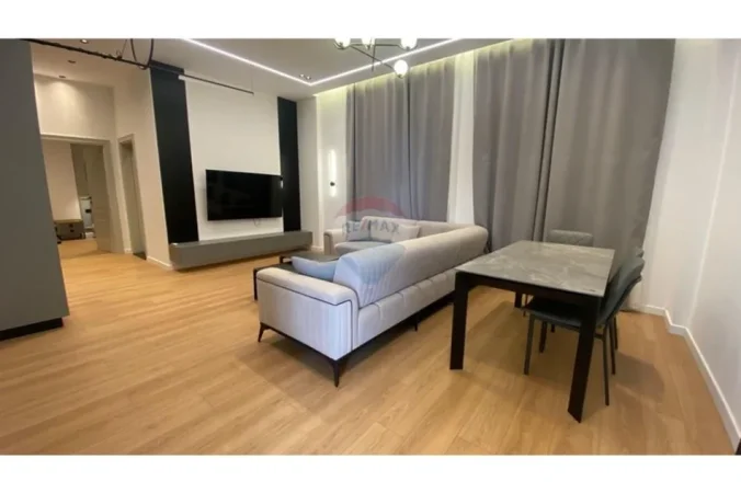 Tirane, jepet me qera apartament , 65 m² 700 € 