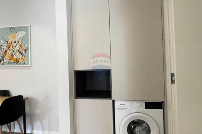 Tirane, jepet me qera apartament , 24 m² 830 € 