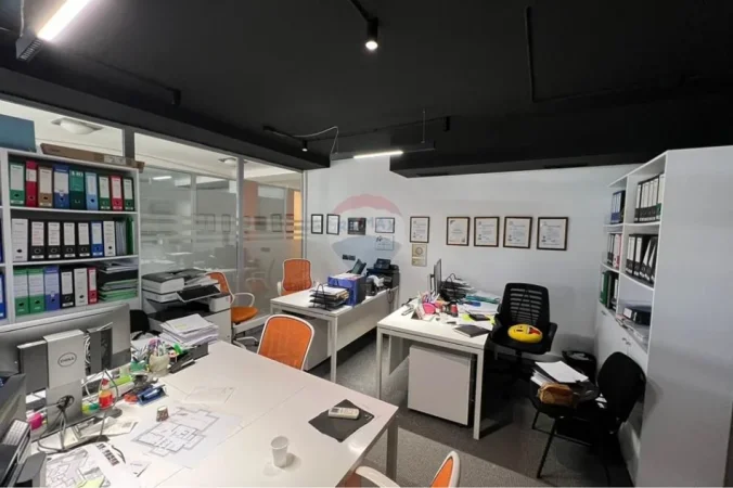 Tirane, jepet me qera , 72 m² 1.000 € 