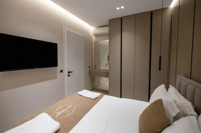 Vlore, jepet me qera apartament 1+1 Kati 1, 45 m² 400 € (Rruga Faik konica, Vlore)