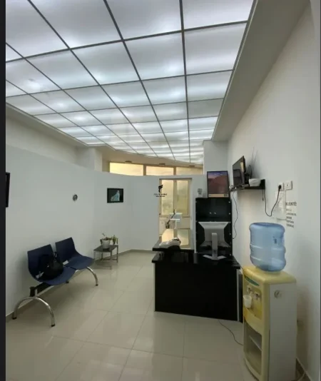 Tirane, jepet me qera ambjent biznesi Kati 2, 90 m² 1.200 € (DON BOSKO)