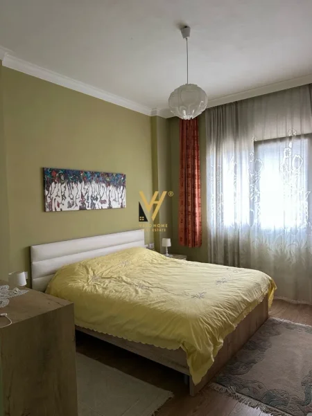 Tirane, shes apartament 2+1+Ballkon Kati 4, 114 m² 240.000 € (LIQENI I THATE)