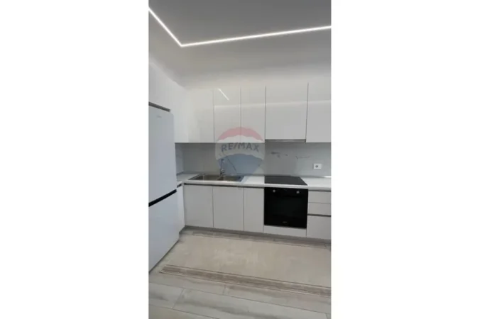Tirane, jepet me qera apartament 1+1+Ballkon Kati 3, 65 m² 400 € (Paskuqan)