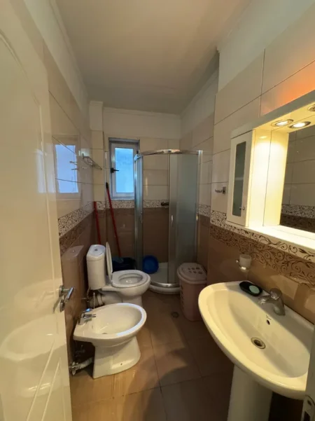 Tirane, shitet apartament duplex Dublex Kati 4, 92 m² 159.000 € 