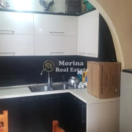 Tirane, shitet apartament 2+1 Kati 4, 86 m² 150.000 € (Laprake)