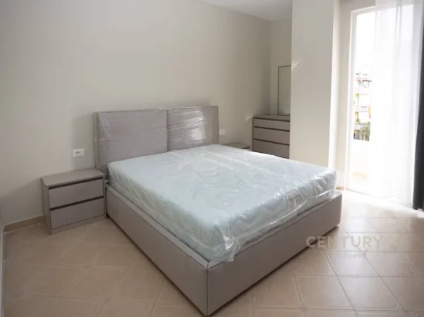 Tirane, jepet me qera apartament 1+1 Kati 2, 550 € 