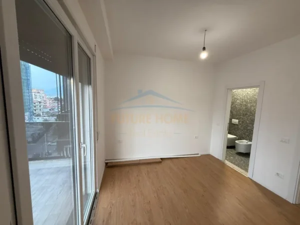 Tirane, jepet me qera apartament 2+1 Kati 4, 105 m² 700 € (don bosko)