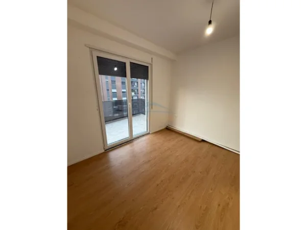 Tirane, jepet me qera apartament 2+1 Kati 4, 105 m² 700 € (don bosko)