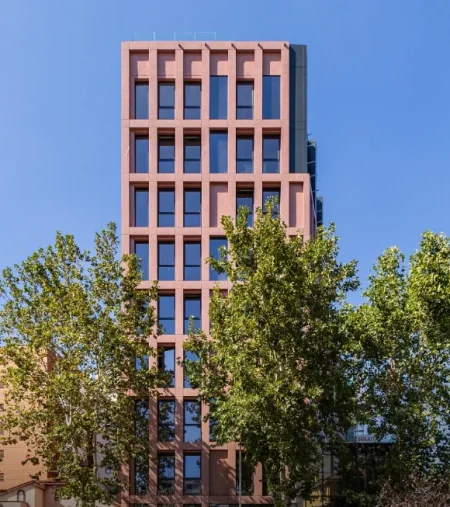 Tirane, jepet me qera zyre Kati 5, 80 m² 1.000 € (Galeria Roma)