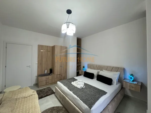 Tirane, jepet me qera apartament 1+1 Kati 4, 80 m² 700 € (Zogu i Zi)