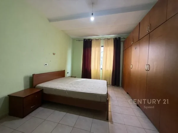 Tirane, jepet me qera apartament 1+1 Kati 6, 109 m² 400 € 