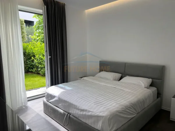 Tirane, jepet me qera apartament 2+1 Kati 1, 104 m² 2.000 € (Liqeni i Thatë, Tiranë)