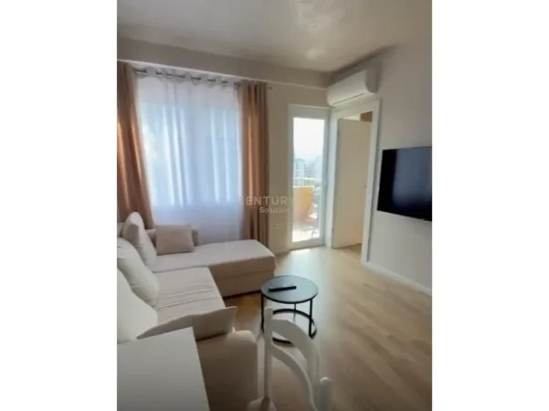 Tirane, jepet me qera apartament 1+1 Kati 4, 52 m² 550 € 