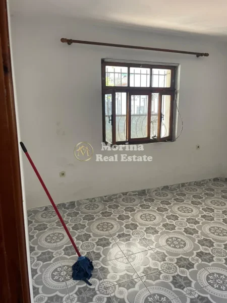 Tirane, jepet me qera apartament 1+1 Kati 1, 80 m² 250 € (Yzberisht)