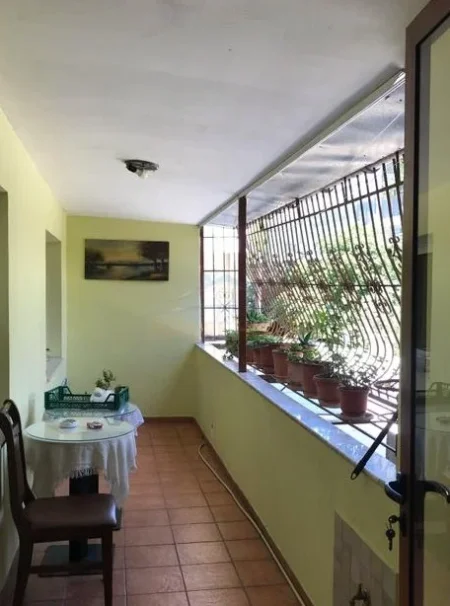 Tirane, jepet me qera apartament 3+1 Kati 2, 120 m² 1.000 € (Don Bosko)