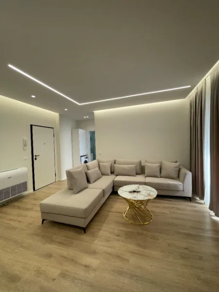 Tirane, jepet me qera apartament 2+1 Kati 5, 102 m² 800 € (Bulevardi i Ri)
