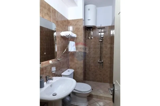 Vlore, jepet me qera garsonier 1+1 , 30 m² 280 € (Rruga Sulejman Delvina, Vlorë)