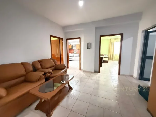 Tirane, jepet me qera apartament 2+1 Kati 6, 109 m² 400 € (Zona 5 Maji)