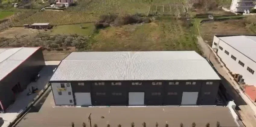 Tirane, jepet me qera ambjent biznesi , 1.462 m² 6.000 € (Vore, prane Prestige Home)