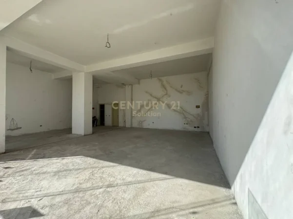 Tirane, shitet ambjent biznesi , 110 m² 130.000 € (Yzberish)