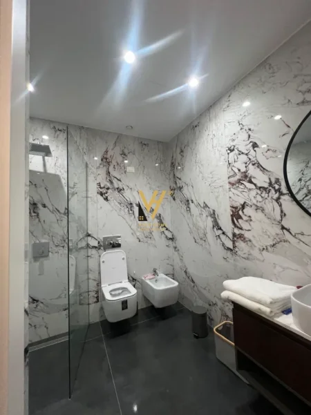 Tirane, shitet apartament 2+1+Ballkon Kati 5, 132 m² 750.000 € (LAKEVIEW RESIDENCE)