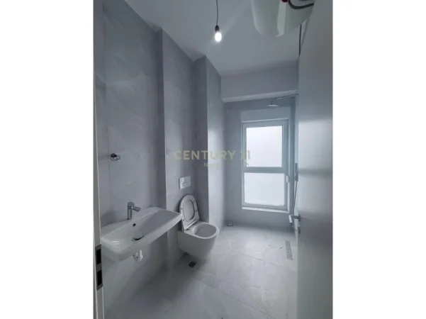 Shqiperi, shitet apartament 1+1 Kati 8, 51 m² 87.000 € (Ali Demi)