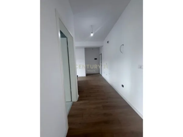 Shqiperi, shitet apartament 1+1 Kati 8, 51 m² 87.000 € (Ali Demi)