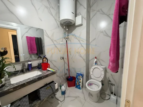 Tirane, shitet apartament 2+1 , 86 m² 140.000 € (UNAZA E RE)
